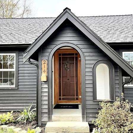 Modern 2 Bedroom Farmhouse Cottage With Hot Tub In Snohomish Eksteriør bilde